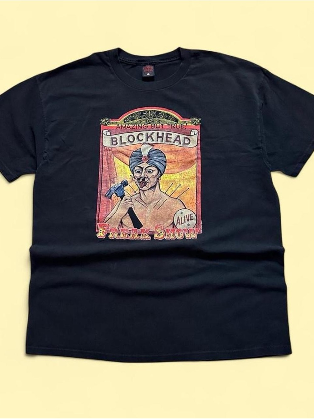 Vintage 1990s Black Fashion Victim Blockhead Freak Show Graphic T-Shirt XL